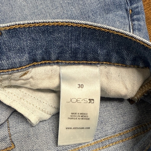 Joe's Jeans Classic Blue Denim with Distressed Hem HR size 30 - Picture 4 of 4
